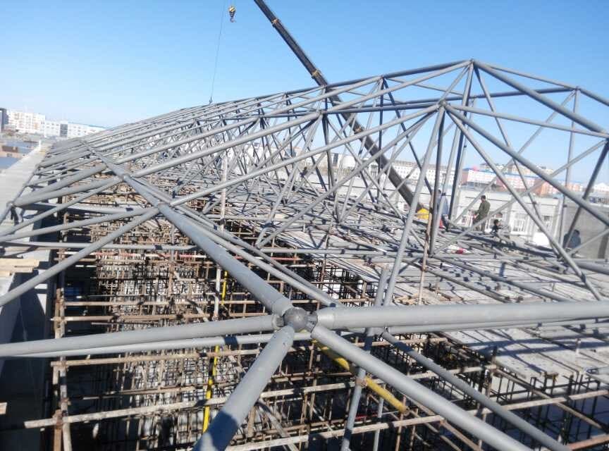 黄浦商贸城屋顶网架工程